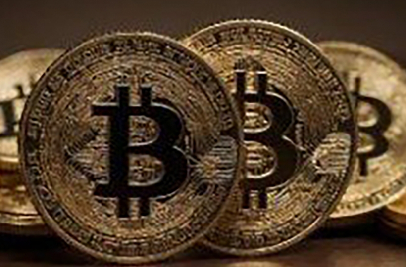 银行卡直购USDC!0意交易所绑卡流程上线首日交易量破2000万美元
