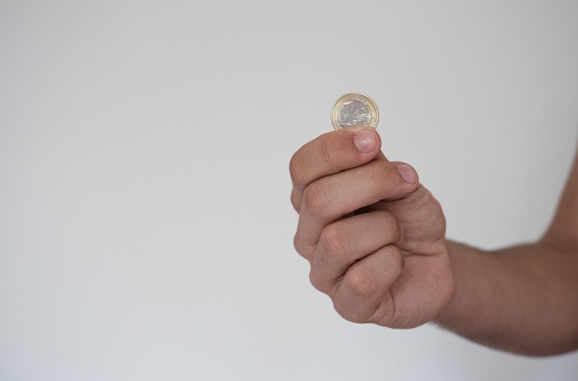 o易交易所iOS客服电话功能升级 用户咨询平均响应时间缩短至15秒