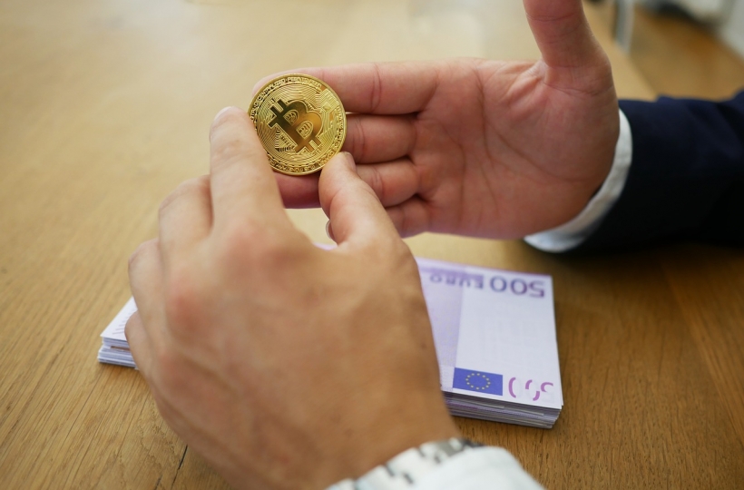 全球下载量突破1亿!欧意数字交易所NFT月活用户创130万新高