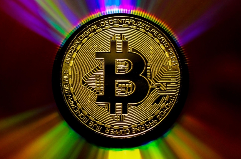欧意iOS客户端下载量突破800万 新版本集成Face ID安全验证